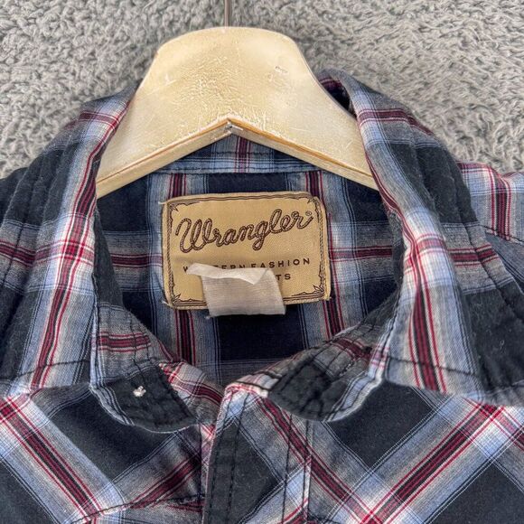 Wrangler Western Shirt Mens Medium Black Plaid Pearl Snap Cowboy Ranch Farm Work - Picture 3 of 10